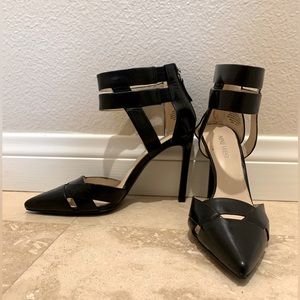 Black pointed toe heels